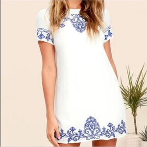Lulus blue embroidered white mini dress
